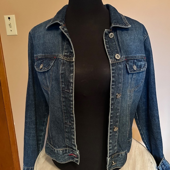 Comic-Book-Style Denim Jacket - Picture 3 of 6